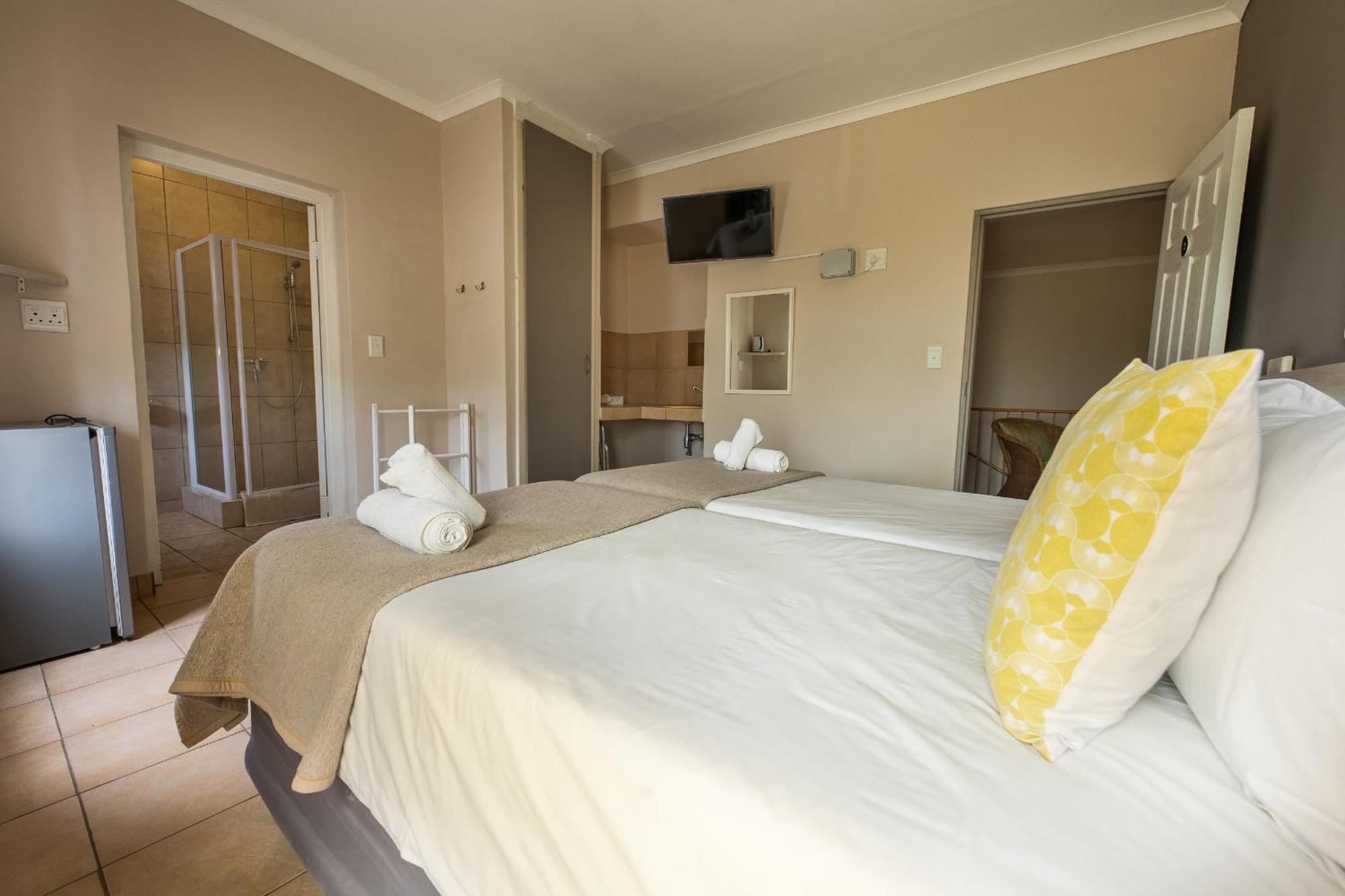 Guesthouse Fischreiher B&B Swakopmund Dış mekan fotoğraf