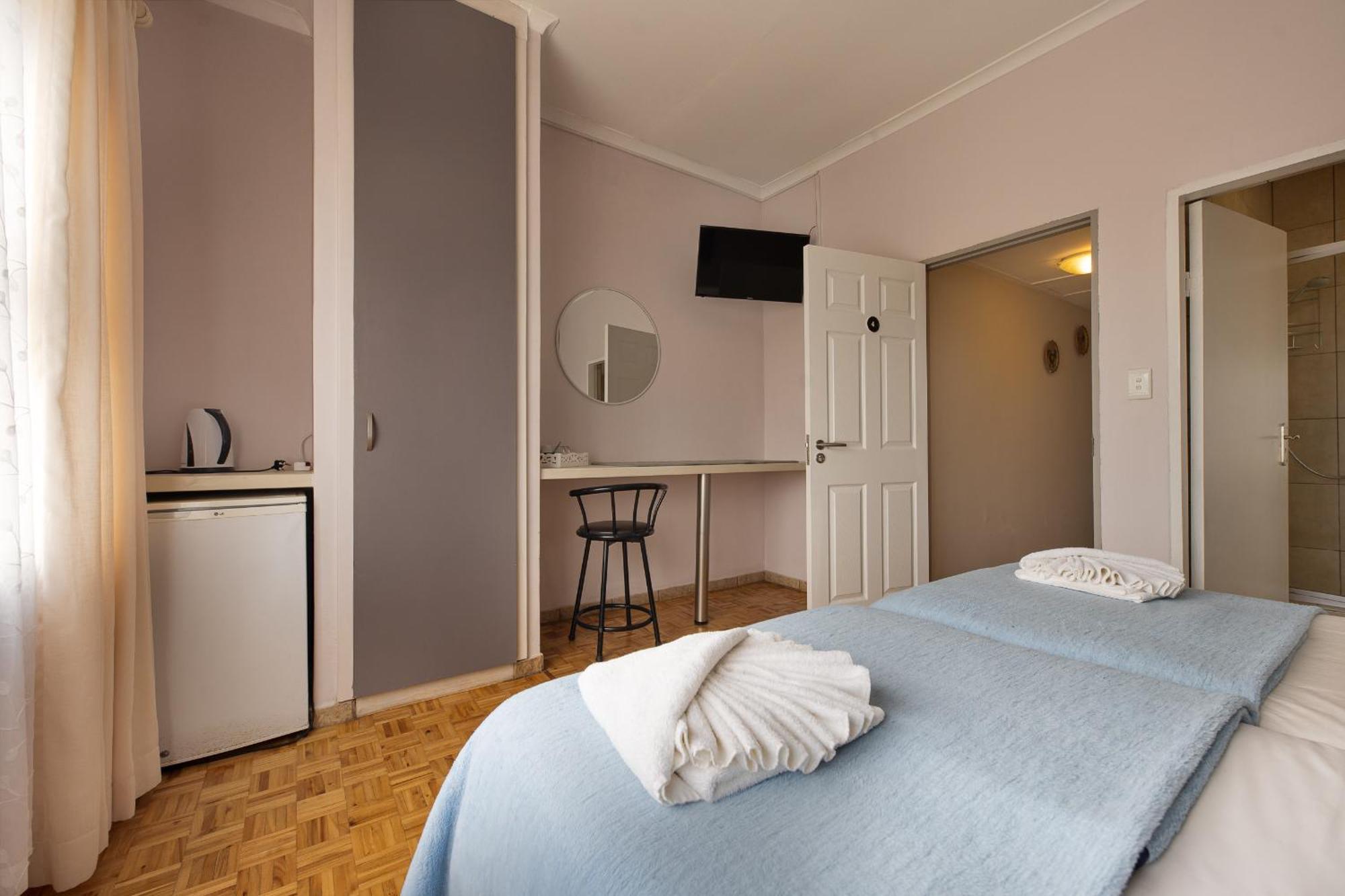 Guesthouse Fischreiher B&B Swakopmund Dış mekan fotoğraf